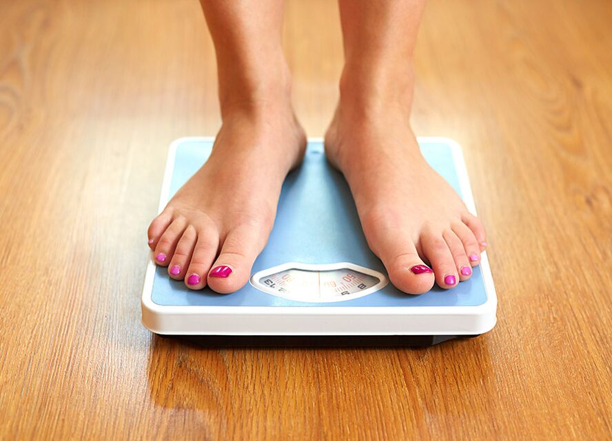 The numbers on the scales will please you if you follow the rules of healthy eating. 